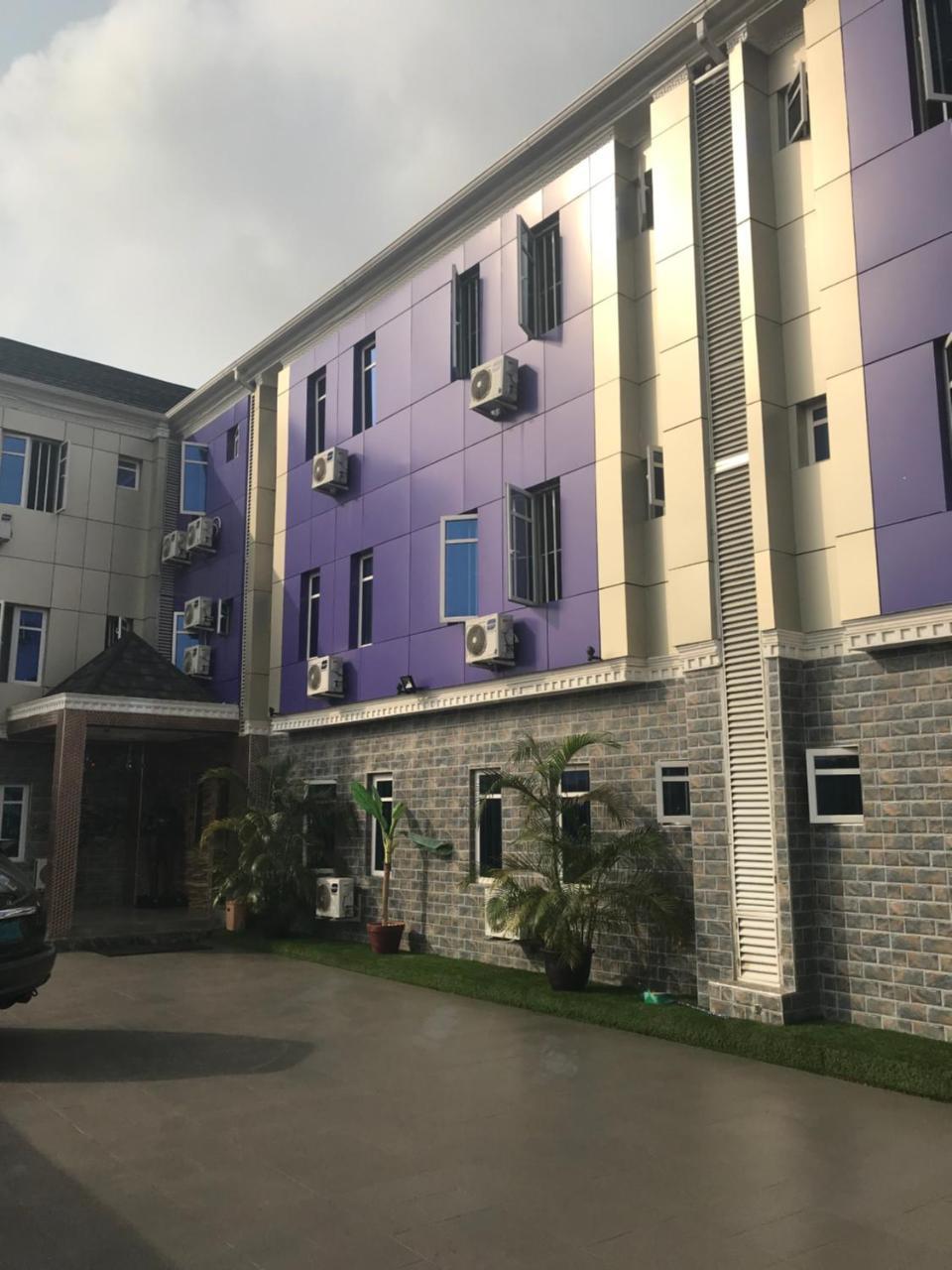 Purple Crown Hotel Ikeja Exterior photo